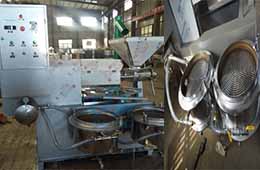 多功能榨油機(jī)