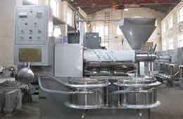 榨油機(jī)油漬應(yīng)如何清洗？