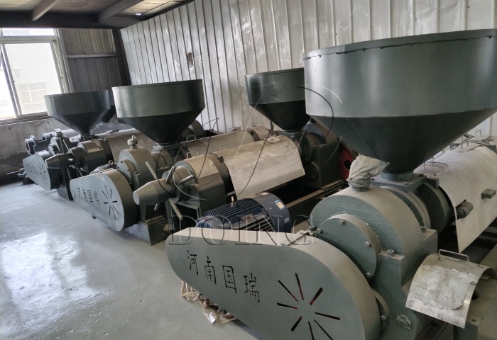 棕櫚仁榨油機(jī)