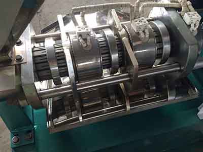 榨油機(jī)細(xì)節(jié)